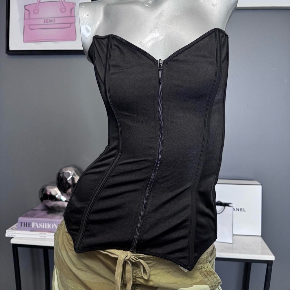 ❌SOLD❌Coquette Satin Zip Corset - Picture 3 of 5